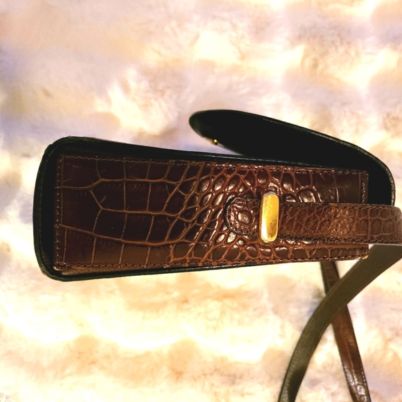 Bally Brown Crocodile Crossbody Bag with Gold Hardware - Picture 5 of 12
